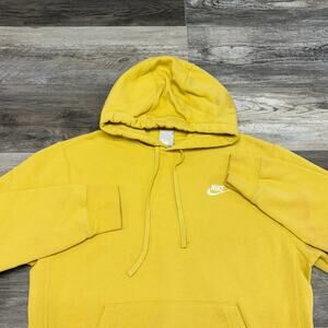 Nike Sportswear Club Fleece Yellow Mens M Relaxed Mini Swoosh‎ Pullover Hoodie